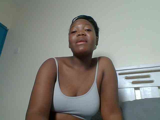 Sexyicey webcam