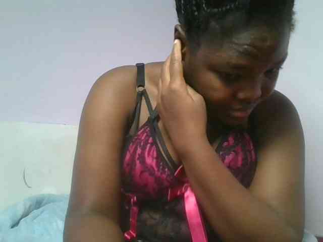 Sexyicey webcam