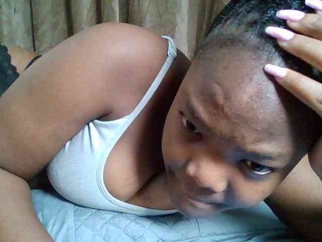 Sexyicey webcam