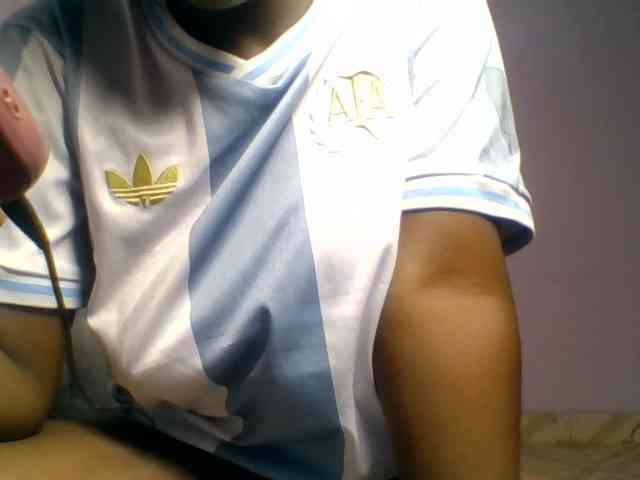 Sexyicey webcam