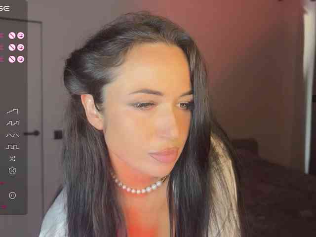 majesticmadam webcam