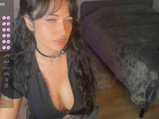 majesticmadam webcam