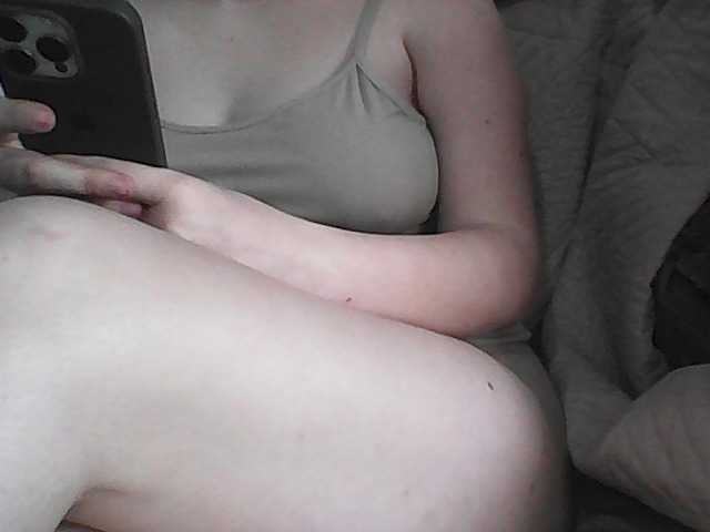 KissMeQuick's BongaCams show and profile