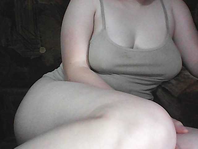 KissMeQuick live webcam show