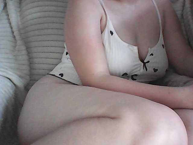 KissMeQuick live cam on BongaCams