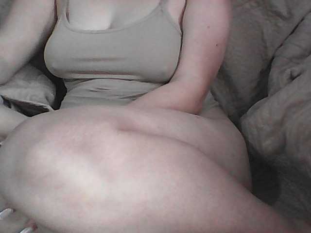 KissMeQuick's BongaCams show and profile