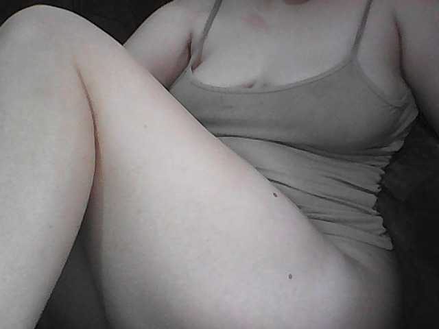 KissMeQuick live webcam show
