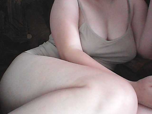 KissMeQuick live webcam show