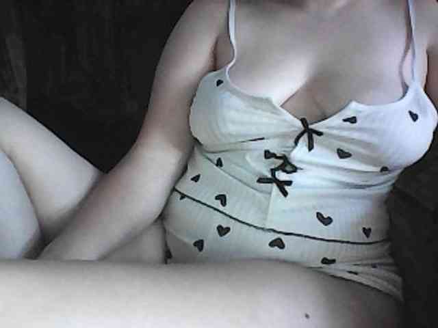KissMeQuick webcam