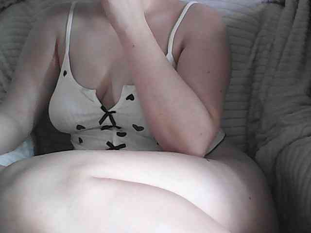 KissMeQuick webcam