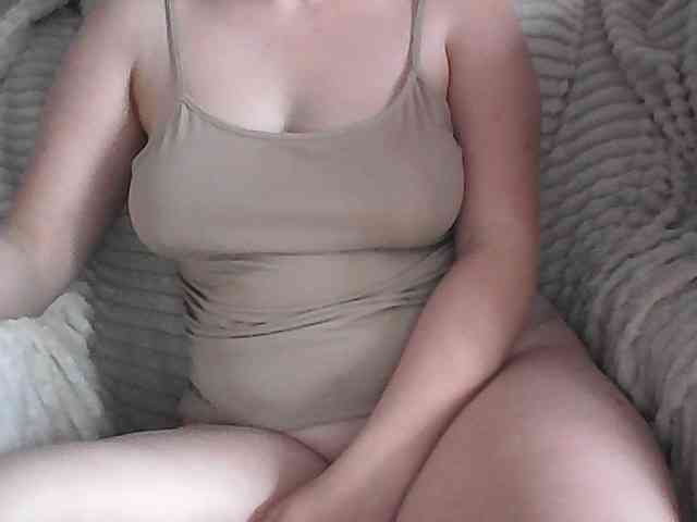 KissMeQuick webcam