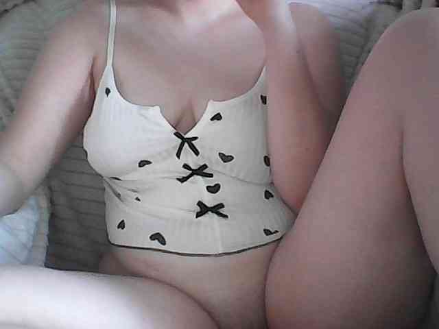 KissMeQuick webcam