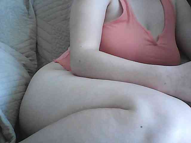 KissMeQuick webcam