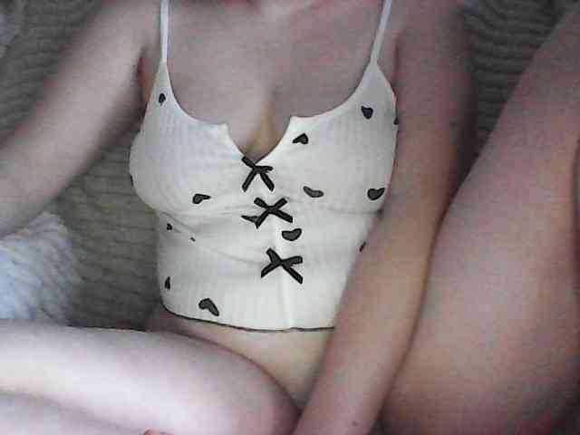 KissMeQuick webcam