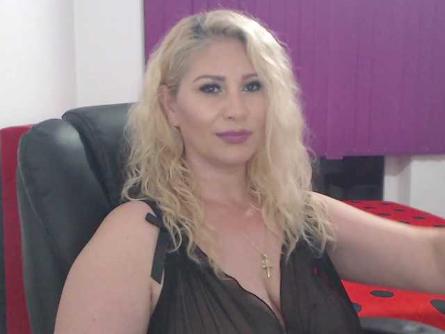 Angelahot