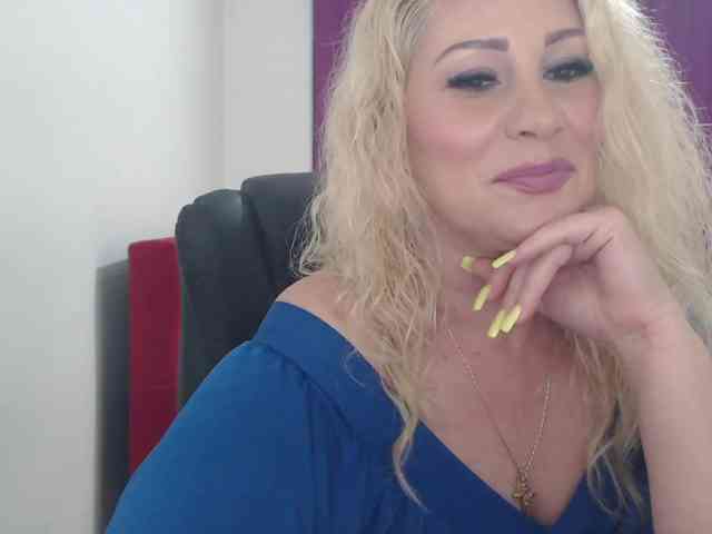 Iuliaxxtasyy webcam