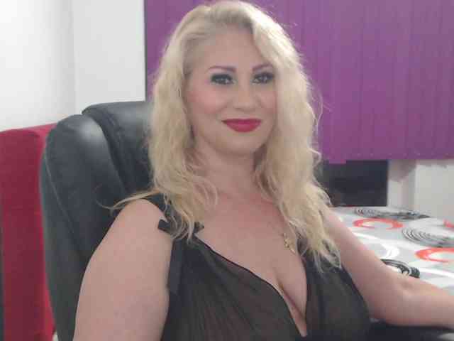 Angelahot