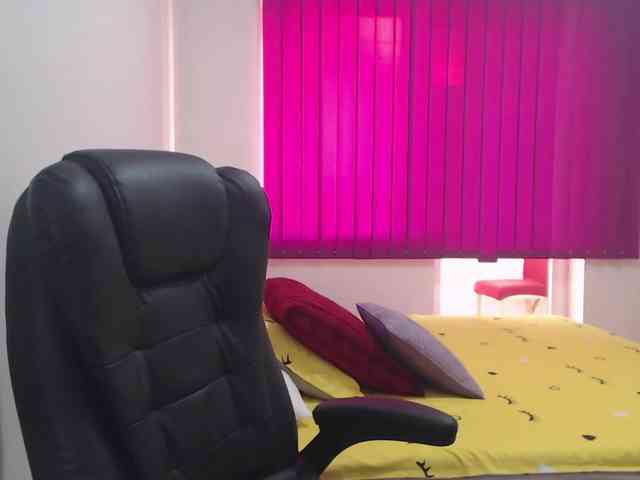 Iuliaxxtasyy webcam