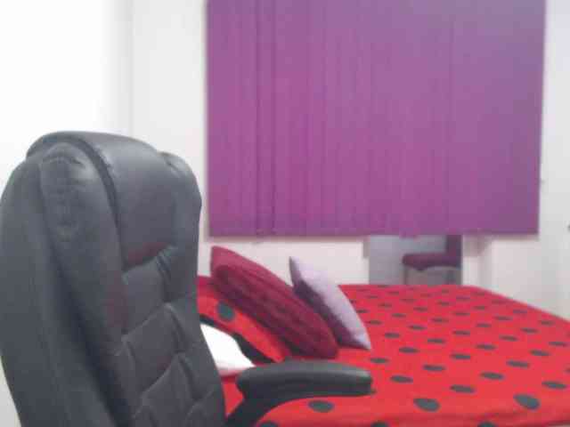 Iuliaxxtasyy webcam