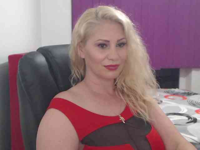 Angelahot