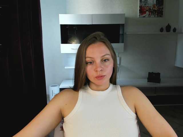 PinkPrincess- – currently Offline