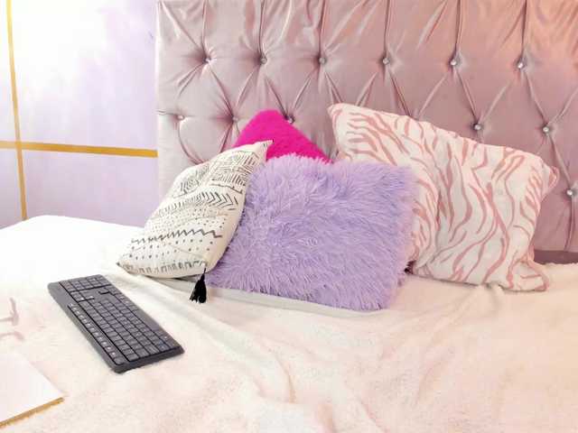SalmaZaman live webcam show