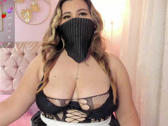 SalmaZman live webcam show