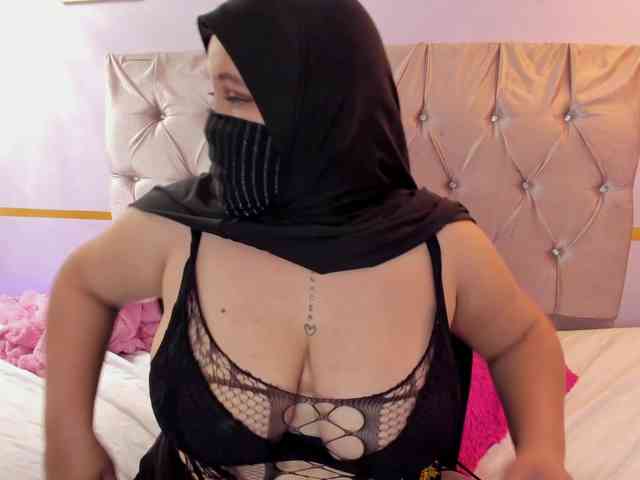SalmaZaman webcam