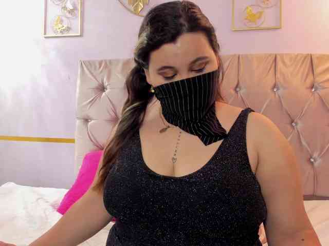 SalmaZaman webcam
