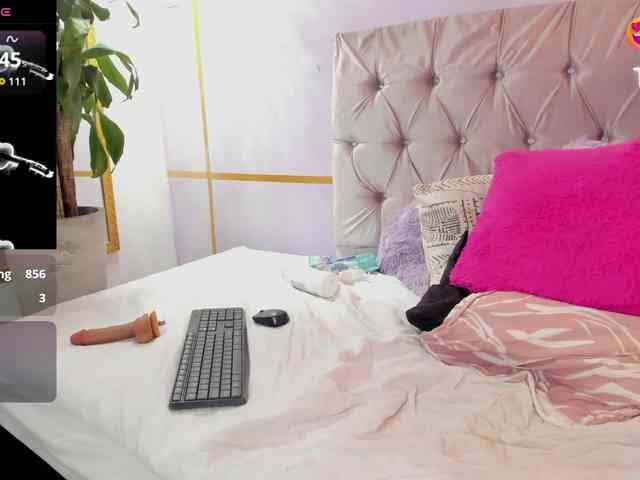 SalmaZaman webcam