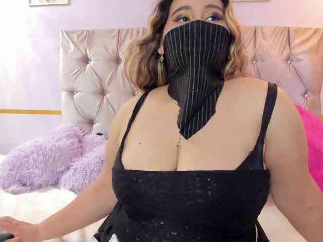 SalmaZaman webcam