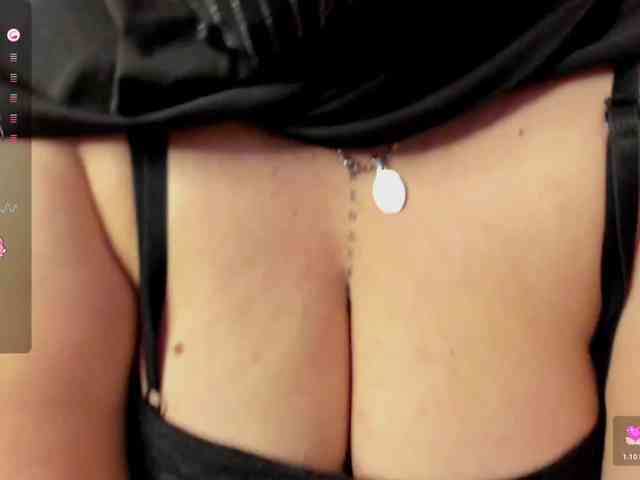 SalmaZaman webcam
