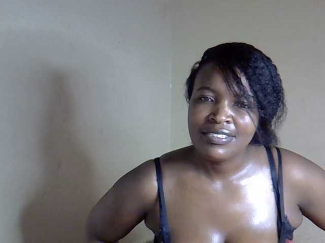 sexyveemani's BongaCams show and profile