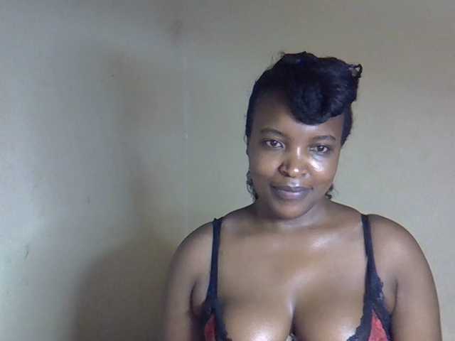 sexyveemani's BongaCams show and profile
