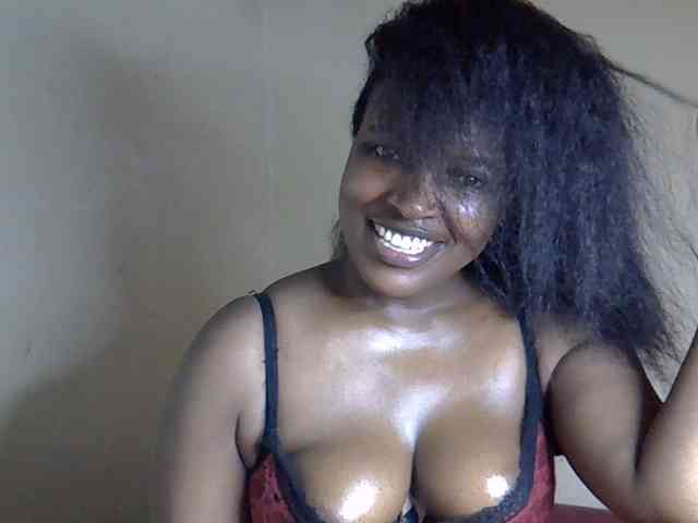 sexyveemani webcam