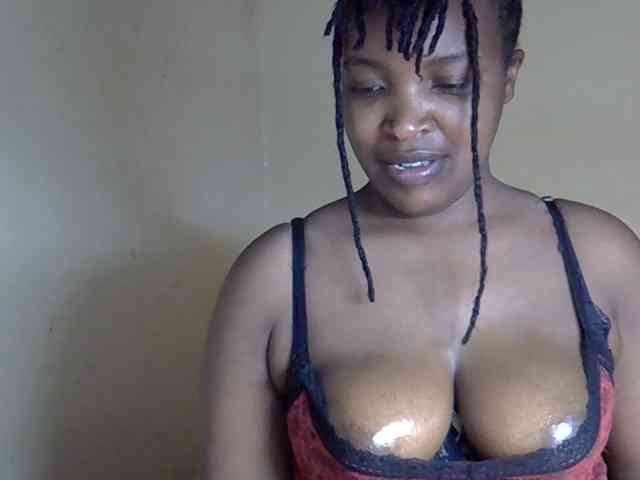sexyveemani webcam