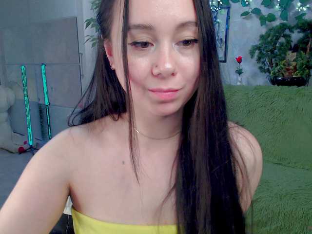 WOWalina live cam preview