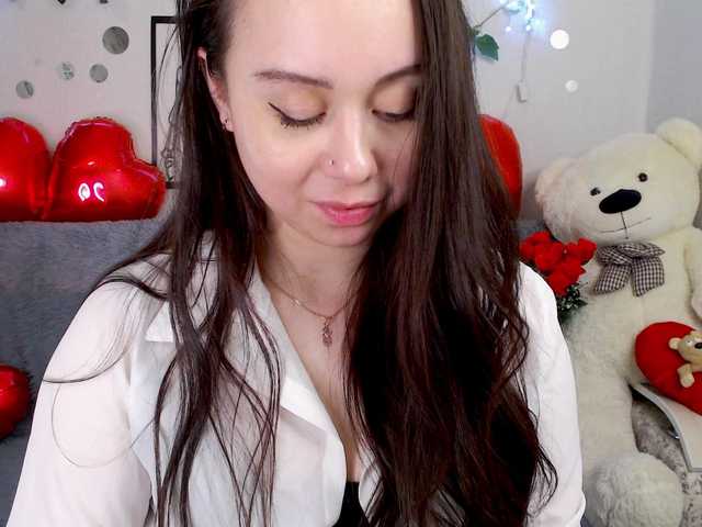 WOWalina's BongaCams show and profile