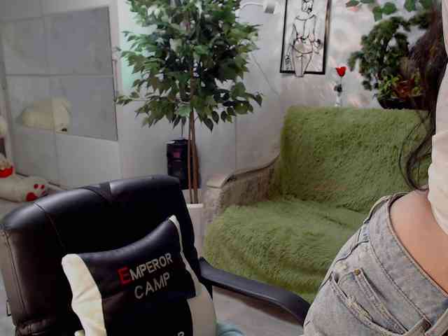 WOWalina webcam