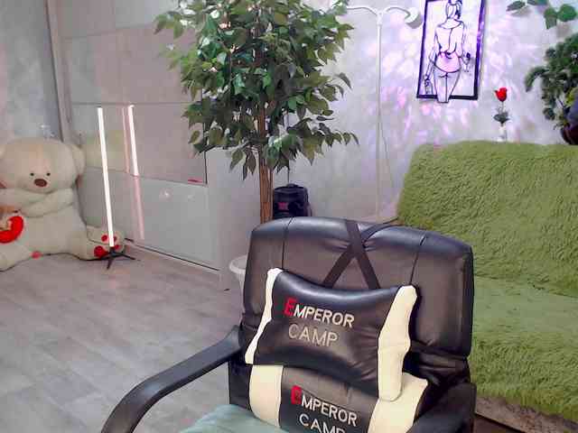 wowalina's live room