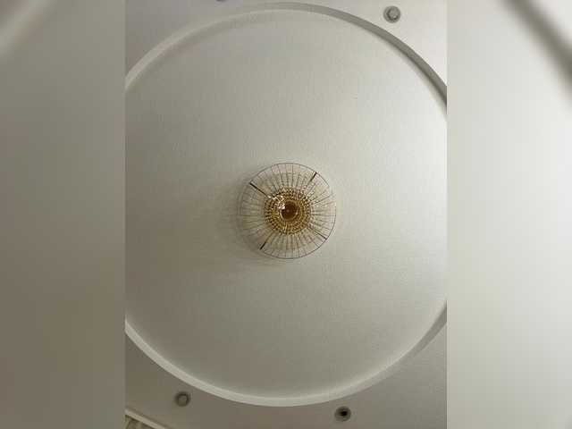 go to chat with VICTORIA_