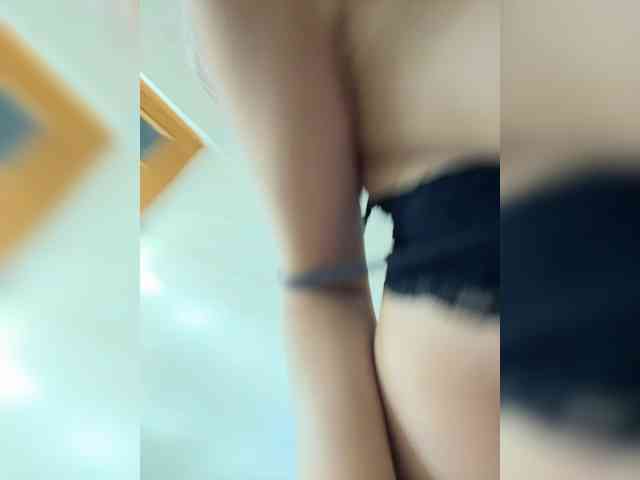 Vikusha Live Webcam on BongaCams