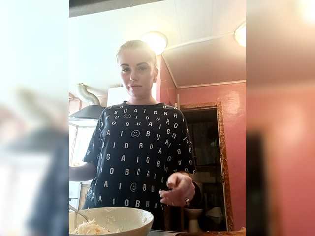 Cat-meowa's BongaCams show and profile