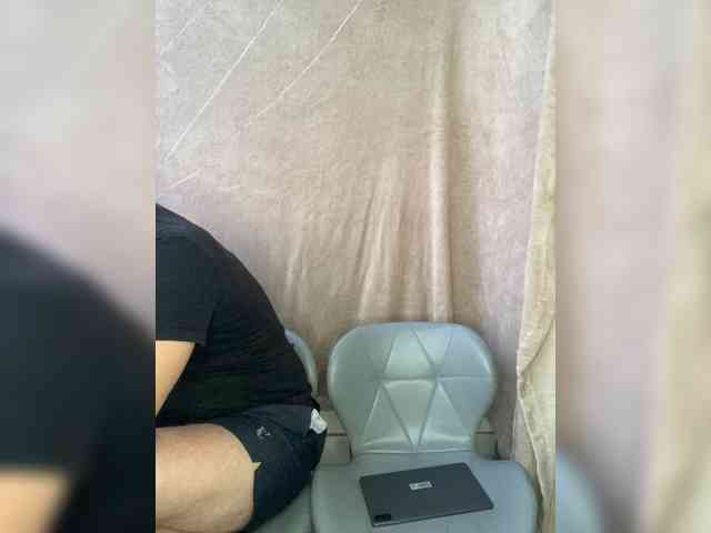 SexyBeast69 webcam