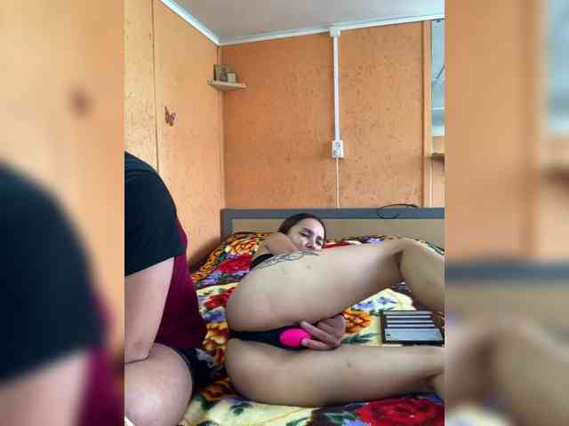 Sexybeast69's cam show statistics and live stream