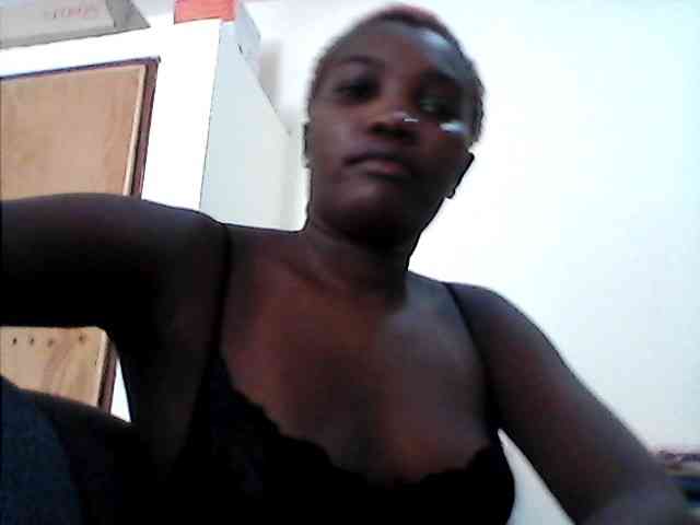 PetiteProvocateur webcam