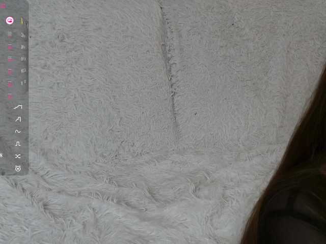 PrettyAngel777 webcam