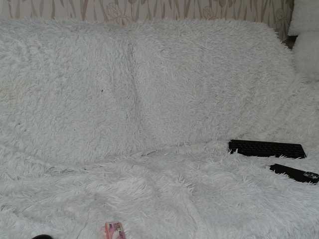 PrettyAngel777 webcam
