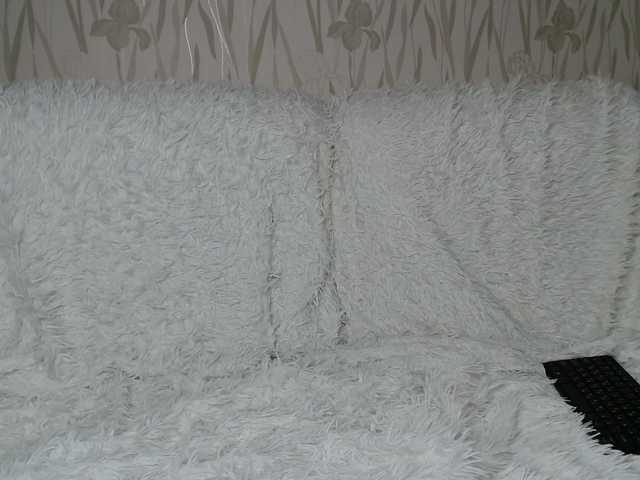 PrettyAngel777 webcam