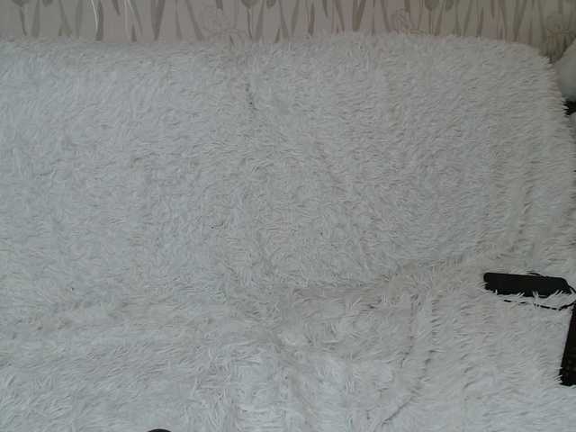 PrettyAngel777 webcam